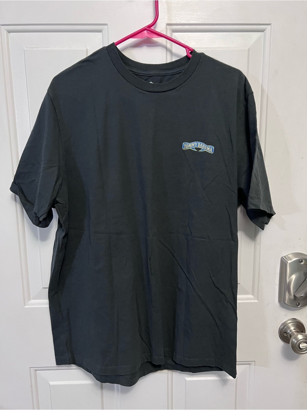 Tommy Bahama Men’s L Black T-Shirt Find Your Hoppy Place Frog Beer  100% Cotton